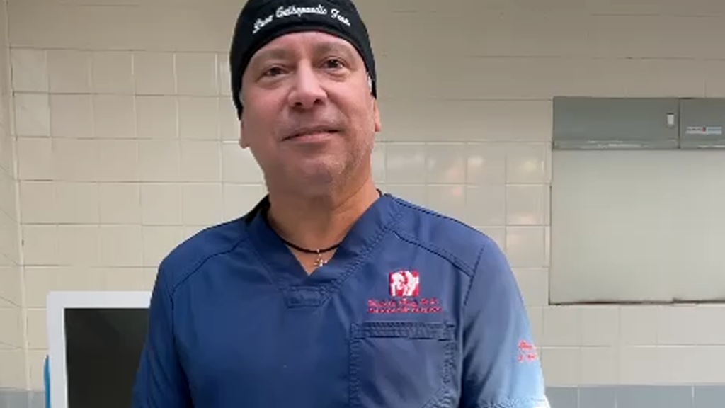 Cirujano ortopeda Norberto Báez